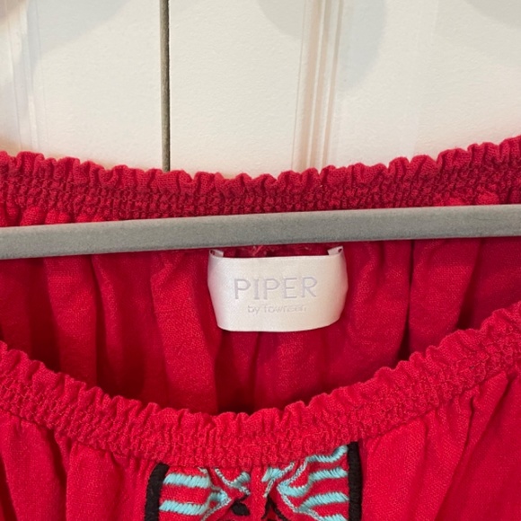 Red off the shoulder mini dress with detail - Picture 2 of 4